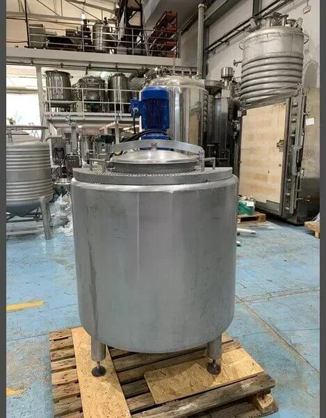 خرید تجهیزات جانبی مخزن استیل